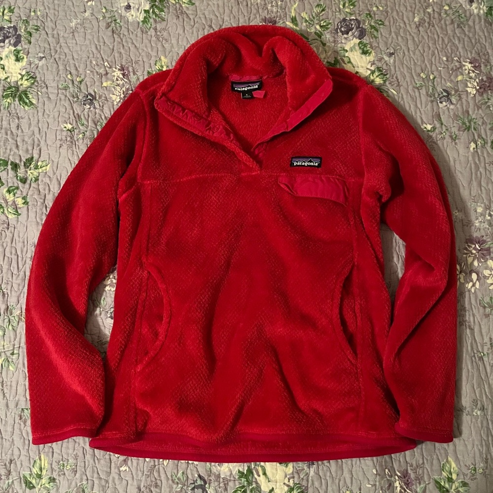 Red Patagonia Pullover